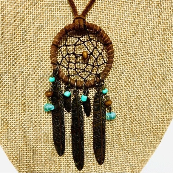 Bohemian‎ Suede Dream Catcher Necklace - Picture 4 of 5